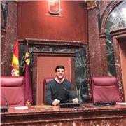 Profesor de lengua y otras materias imparte clase